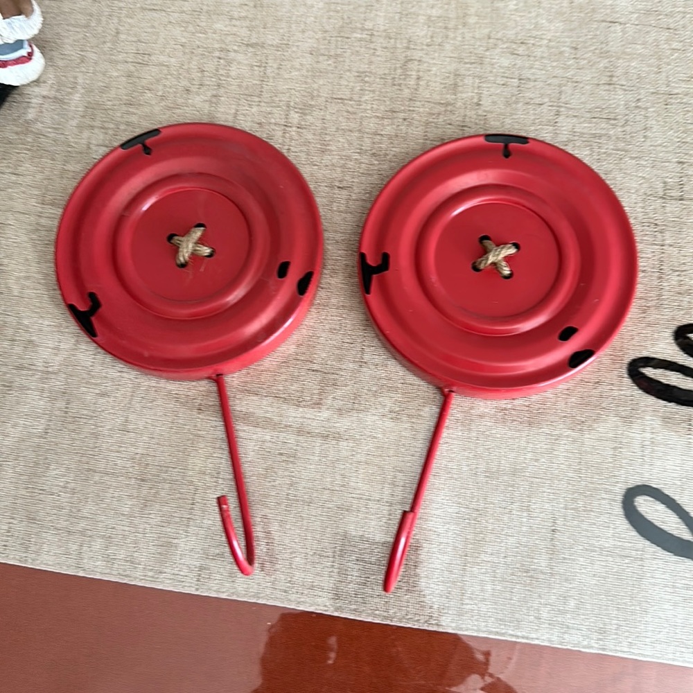 Vintage styled metal button hat/coat hooks
